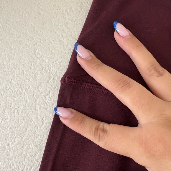 lululemon athletica Burgundy leggings ‘34 - Picture 4 of 6